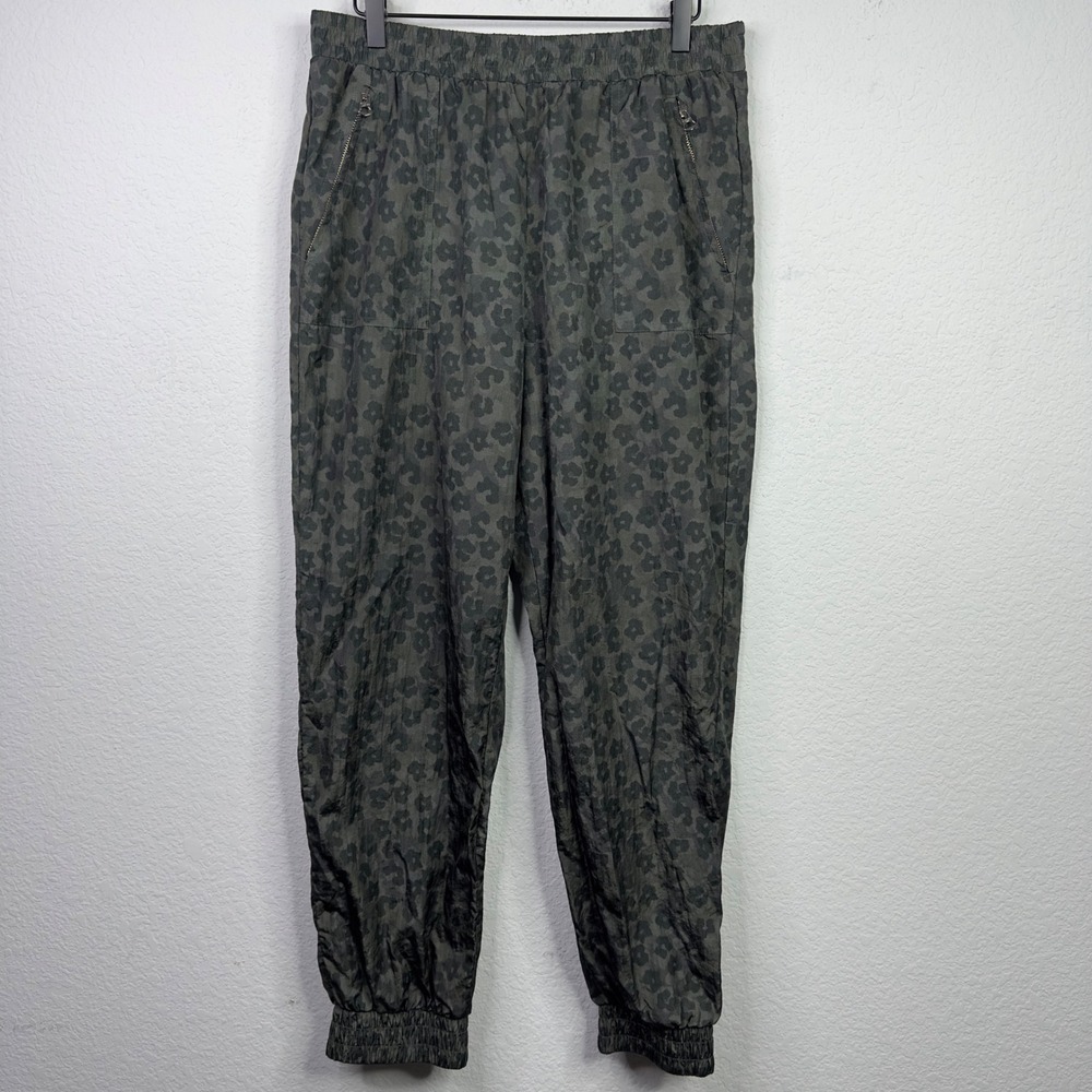 Varley Beckett Pants Women L Gray Nylon Camo Floral Jogger Active Grunge Utility